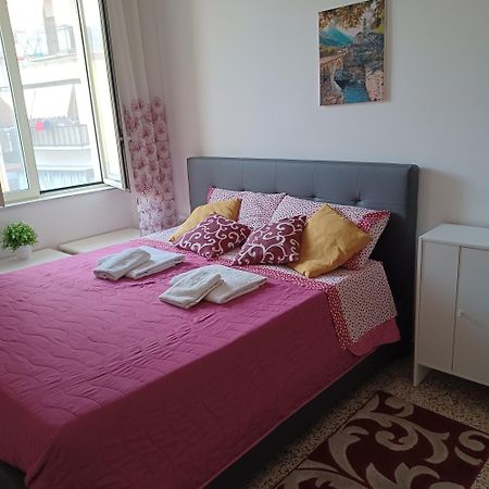 B&B Appartamenti Napoli Экстерьер фото