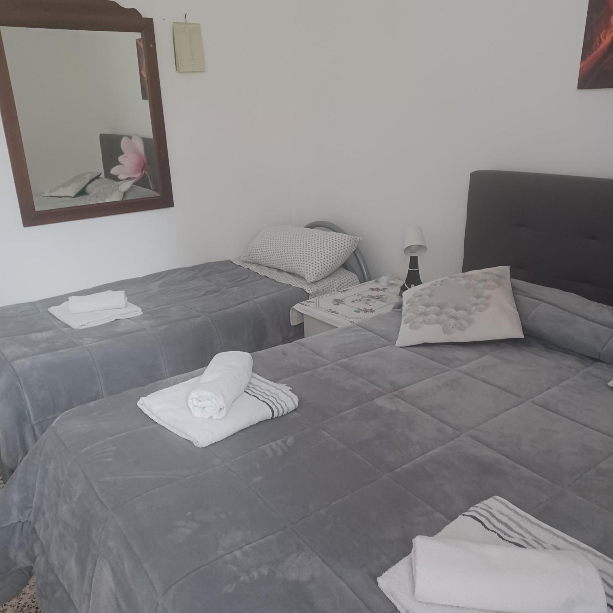 B&B Appartamenti Napoli Экстерьер фото
